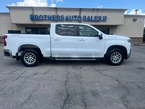 Used 2021 Chevrolet Silverado 1500 LT AWD/4WD image 7