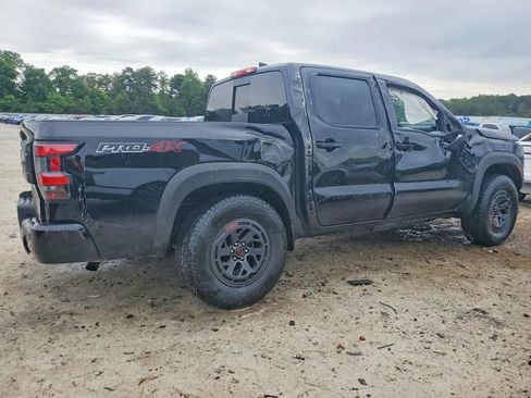 Used 2026 Nissan Frontier PRO-4X AWD/4WD image 3