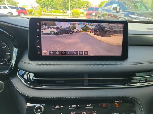 Certified 2026 INFINITI QX60 Luxe w/ Cargo Package FWD image 22