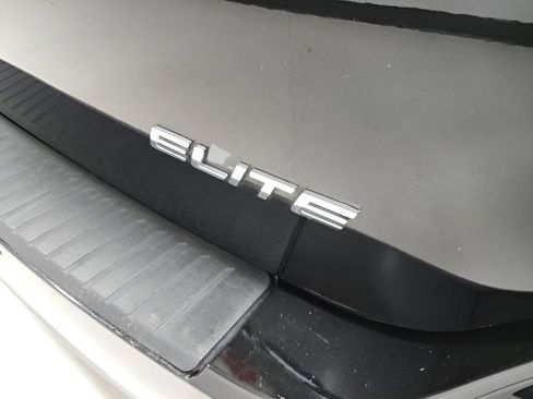 Used 2022 Honda Odyssey Elite image 34