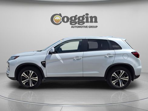 Used 2022 Mitsubishi Outlander Sport ES FWD image 3