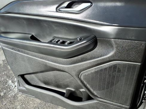 Used 2024 Jeep Grand Cherokee L Altitude image 13