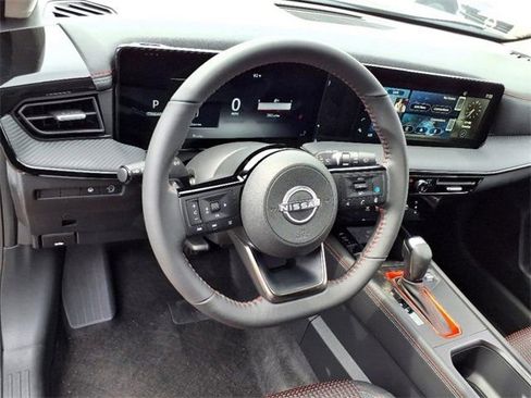 New 2025 Nissan Kicks SR image 11