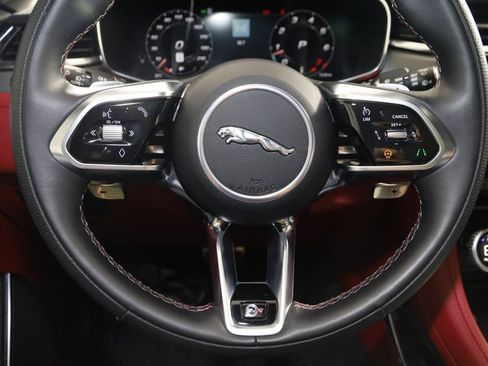 Used 2024 Jaguar F-PACE SVR image 68