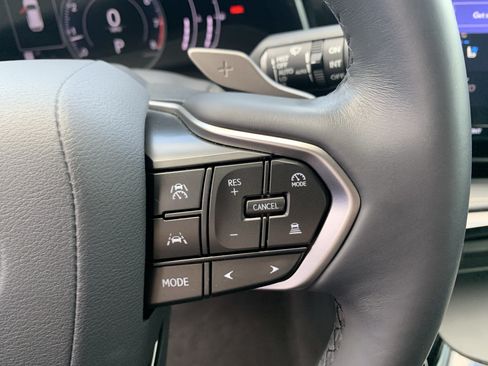 Used 2025 Lexus NX 250 FWD w/ Accessory Package (2T) image 20