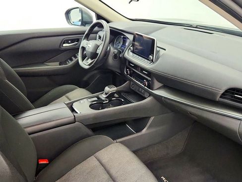 Used 2025 Nissan Rogue SV FWD image 23