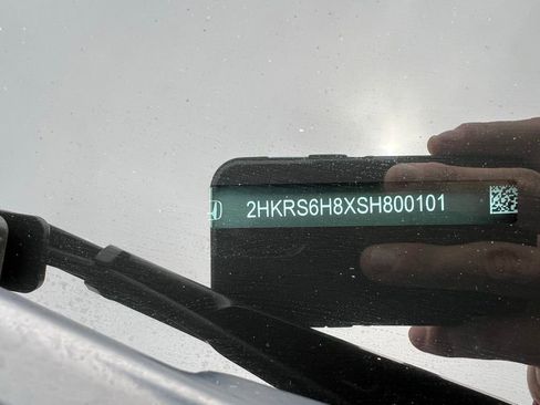 Used 2025 Honda CR-V Sport-L image 14