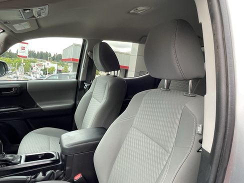 Certified 2020 Toyota Tacoma SR AWD/4WD image 17