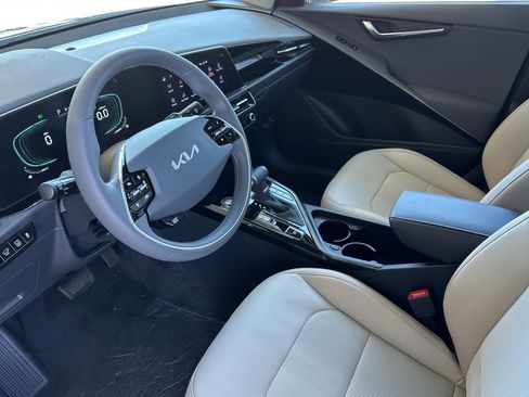 New 2026 Kia Niro EX w/ EX Premium Package FWD image 11