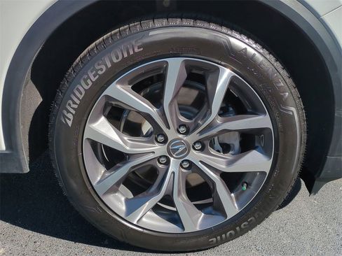 Certified 2022 Acura MDX FWD w/ Technology Package image 11