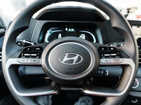 New 2026 Hyundai Elantra SE image 10