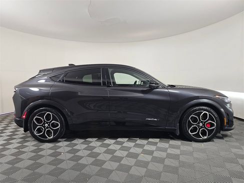 Used 2021 Ford Mustang Mach-E GT image 8