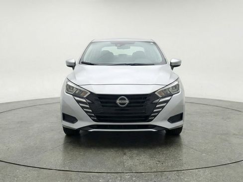 Used 2025 Nissan Versa SV FWD image 2