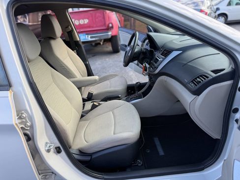 Used 2015 Hyundai Accent GLS image 22