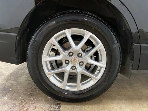 Used 2022 Chevrolet Equinox LT FWD image 30
