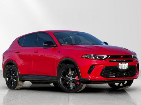 Used 2024 Dodge Hornet R/T image 1