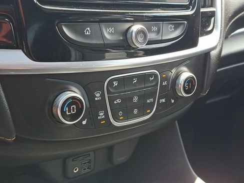 Certified 2020 Chevrolet Traverse RS AWD/4WD image 17
