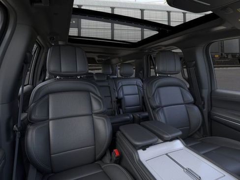 New 2026 Lincoln Navigator L Reserve image 10