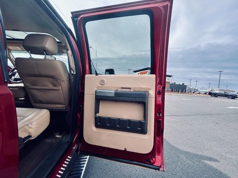 Used 2013 Ford F250 Lariat w/ Lariat Ultimate Pkg image 26