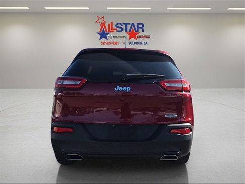 Used 2017 Jeep Cherokee Latitude image 6