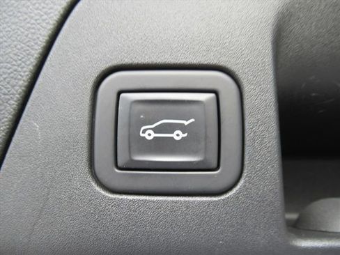 Used 2021 Buick Envision Avenir w/ Technology Package II AWD/4WD image 37