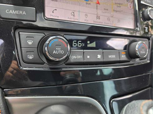 Used 2023 Nissan Maxima SR w/ Sport Mat Group FWD image 26