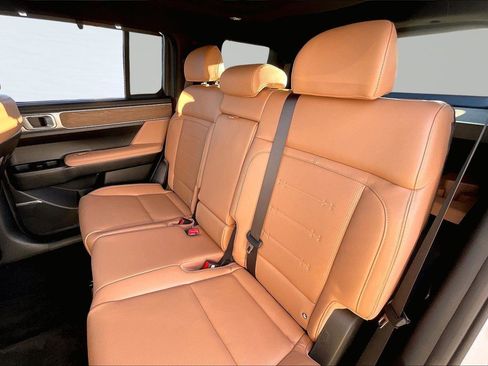 Used 2025 Hyundai Santa Fe Limited image 26