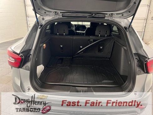 New 2026 Chevrolet Trax RS w/ Sunroof Package FWD image 33