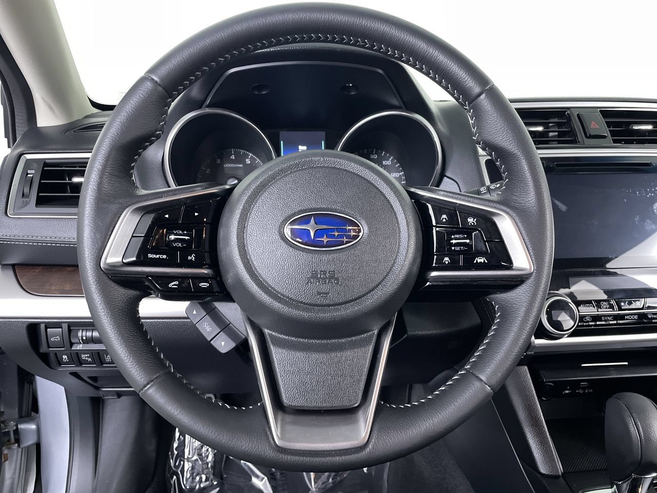 Used 2019 Subaru Outback 2.5i Limited AWD/4WD image 14