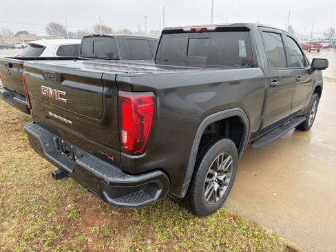 Used 2022 GMC Sierra 1500 AT4 w/ AT4 Premium Package image 4