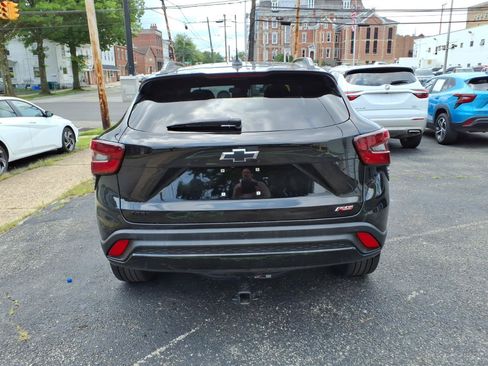 Certified 2025 Chevrolet Trax RS w/ Driver Confidence Package FWD image 6
