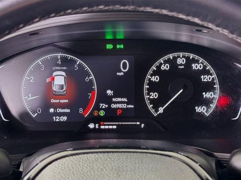 Used 2023 Honda Civic Sport image 13
