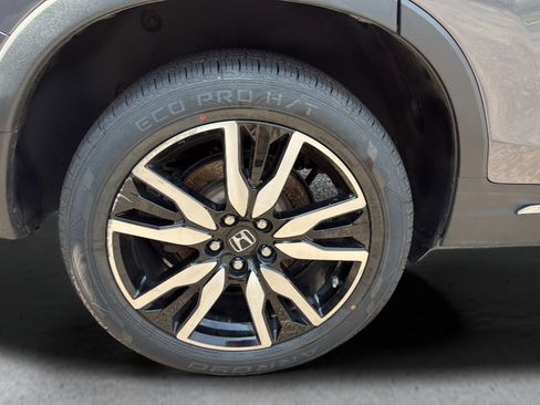 Used 2022 Honda Pilot Touring image 14