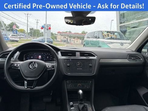 Used 2020 Volkswagen Tiguan SEL w/ 3rd Row Seat Package AWD/4WD image 11
