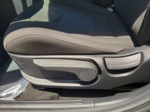 Certified 2023 Hyundai Elantra SEL w/ Convenience Package FWD image 19