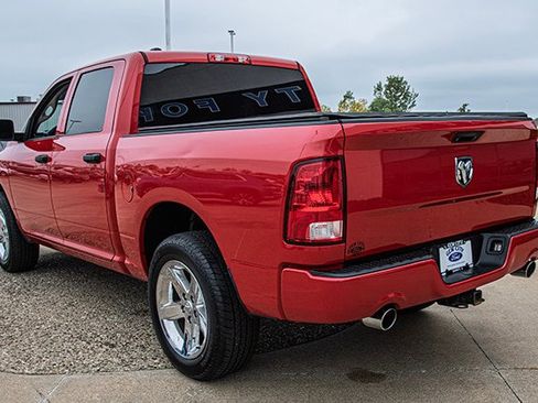 Used 2017 RAM 1500 Express w/ Express Value Package image 3
