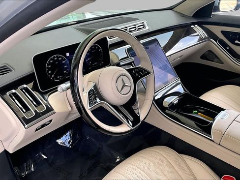 Used 2022 Mercedes-Benz S 500 4MATIC image 16