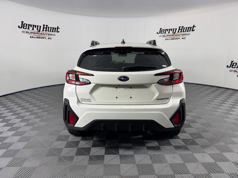 Used 2024 Subaru Crosstrek 2.0i Premium image 10