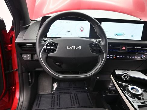 Certified 2022 Kia EV6 GT-Line w/ GT-Line Suede Seat Package AWD/4WD image 41