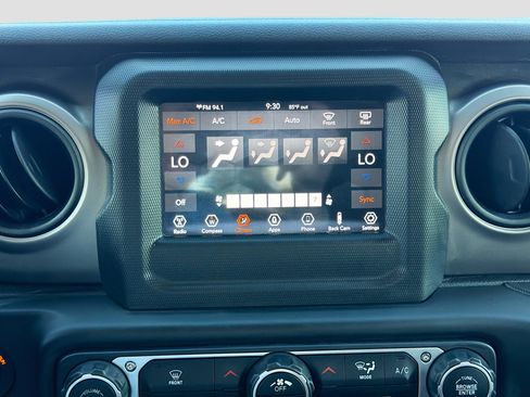Used 2018 Jeep Wrangler Unlimited Sport S AWD/4WD image 33