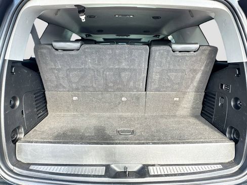 Used 2020 Chevrolet Tahoe LT w/ Luxury Package image 27