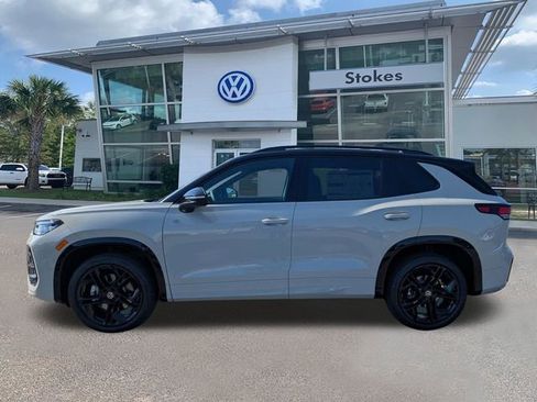 New 2026 Volkswagen Tiguan SE R-Line AWD/4WD image 6