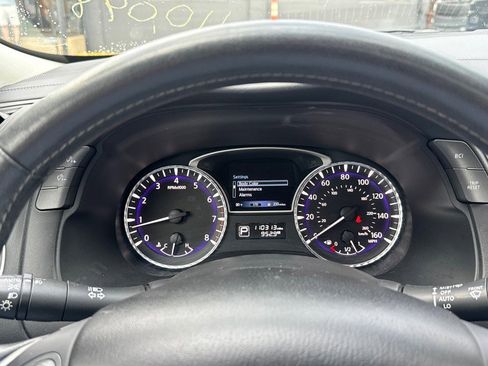 Used 2019 INFINITI QX60 Luxe w/ Essential Package image 18