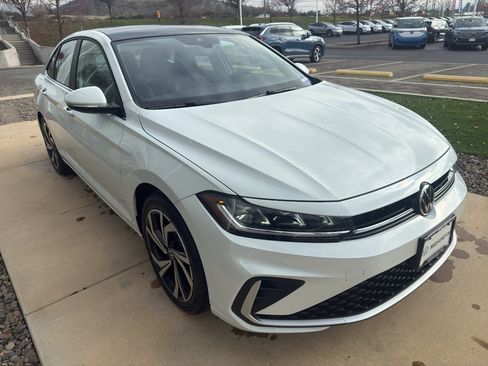 New 2026 Volkswagen Jetta SEL image 3