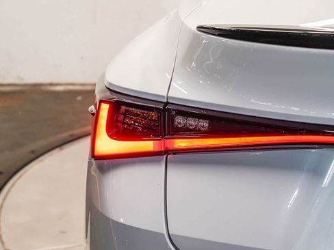 Used 2025 Lexus IS 350 F Sport RWD image 7