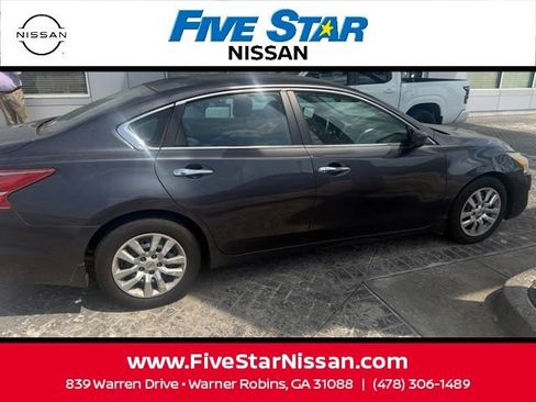 Used 2013 Nissan Altima 2.5 S FWD image 32