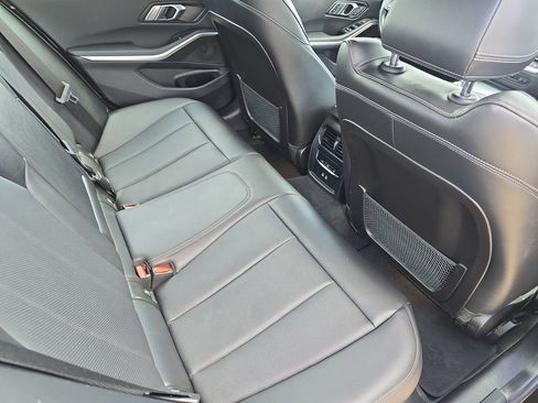 Used 2022 BMW 330i xDrive Sedan AWD/4WD image 11