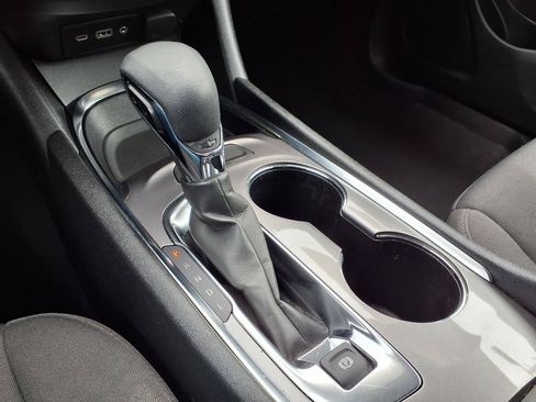 Used 2023 Chevrolet Malibu LT FWD image 18