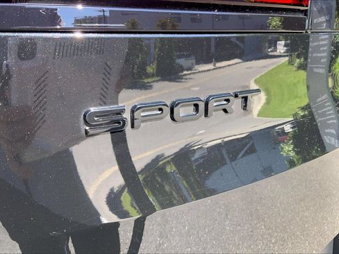 Certified 2025 Land Rover Range Rover Sport SE AWD/4WD image 9