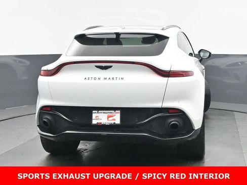 Used 2022 Aston Martin DBX image 4